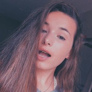 Meet your Posher, Ava